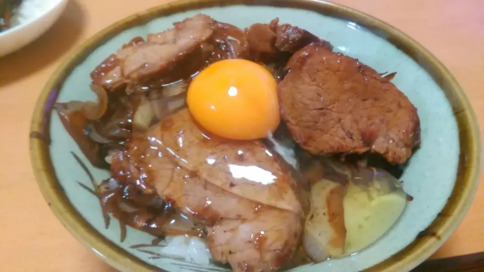 チャーシュー丼|ざきさん