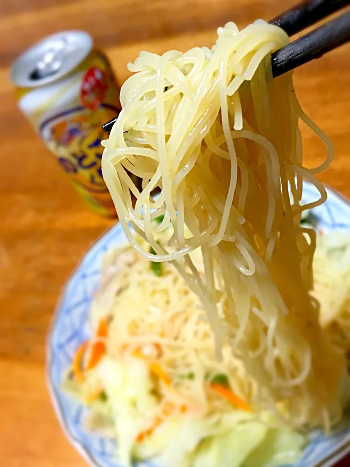 なぜか突然のビーフン！
結構おいしいものですね (￣▽￣)|赤いウインナーさん