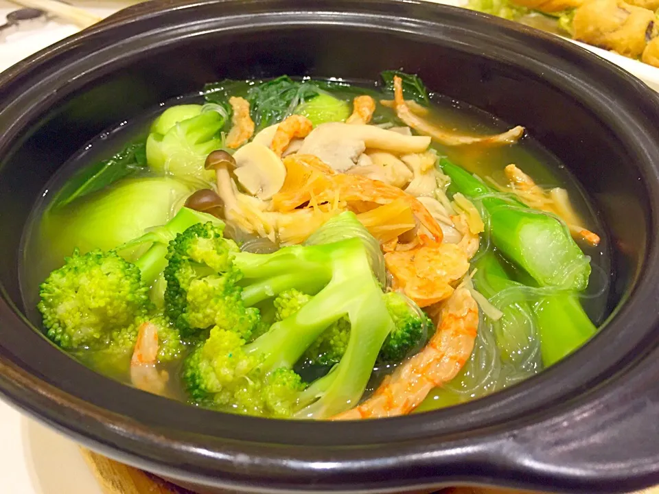 Poached mixed vegetables with conpoy in broth|Sky Blueさん