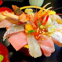 Snapdishの料理写真:金沢 〜 海鮮丼 〜|Chika Kashiwamuraさん