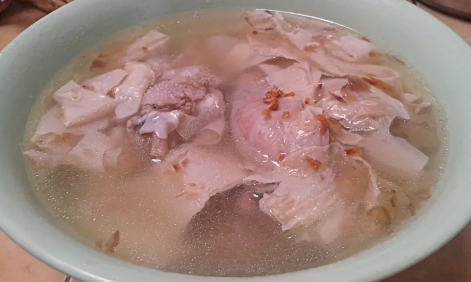 Snapdishの料理写真:ayam kembang tahu😋😋|metha marantikaさん