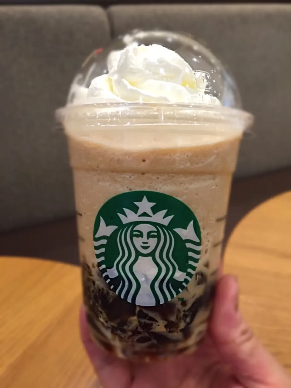 Coffee jelly & creamy vanilla frappuccino|チェリーリンさん