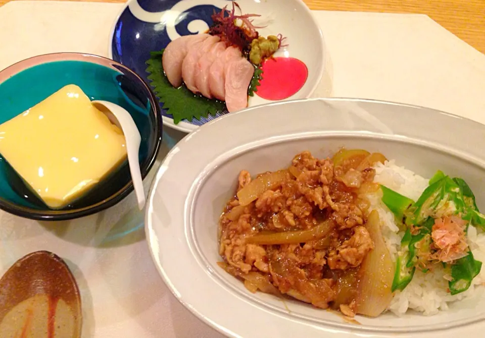 夫が作った豚肉生姜焼き丼|プリュパリスさん