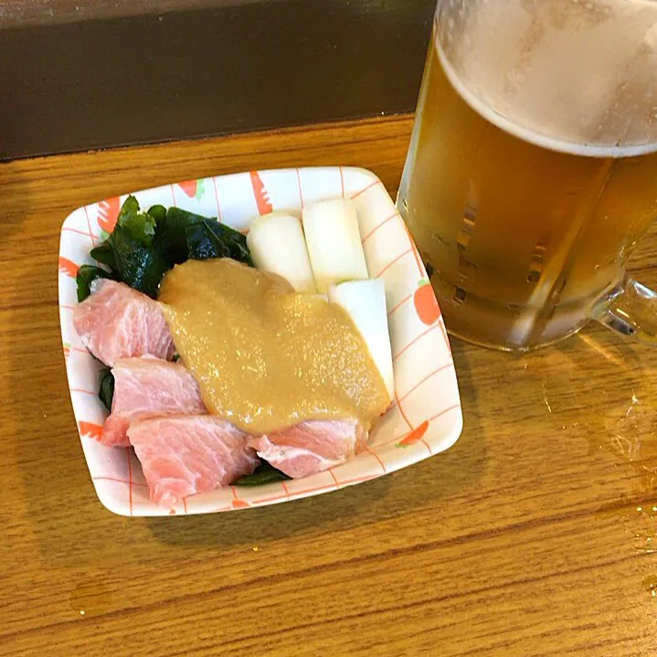 Snapdishの料理写真:桜木町ぴおシティ『石松』＠ マグロぬたで🍺|Minor.SSKさん