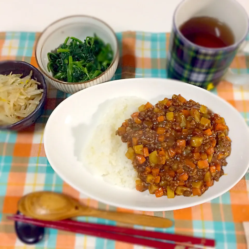 ・キーマカレー ・ほうれん草のナムル ・もやしのナムル|chocolatさん