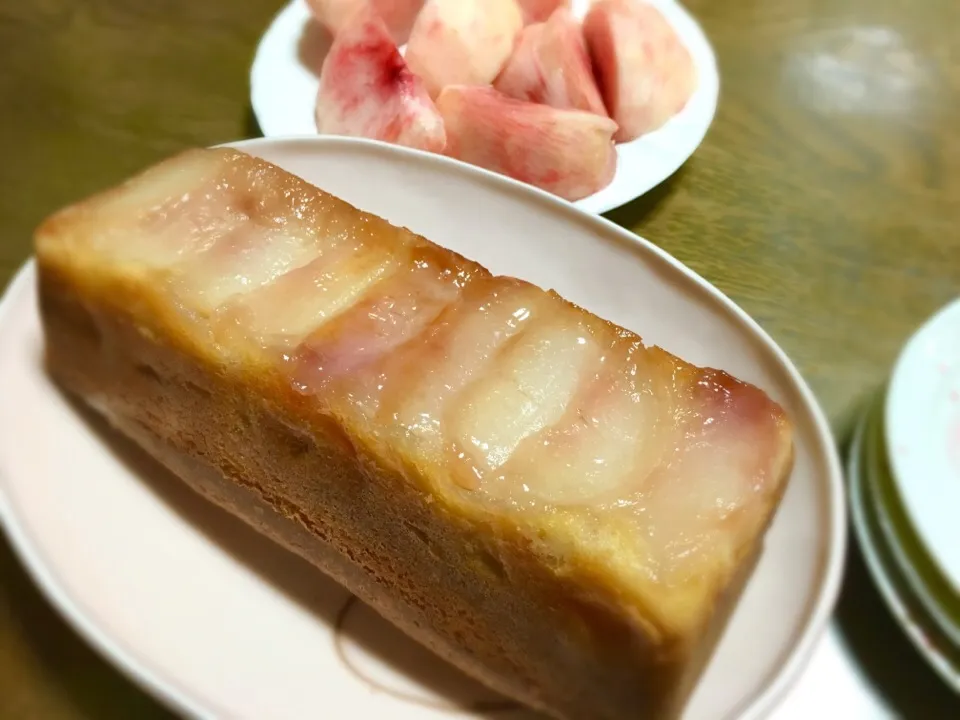 Snapdishの料理写真:桃のパウンドケーキ|Keisuzuさん