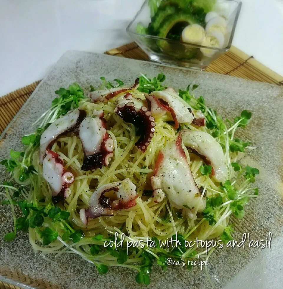 暑いから冷たい物を食べたくてタコとバジルの冷製パスタ作りました🍝🐙|Kashimanakitchenさん