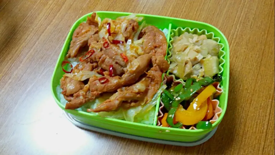 旦那のお弁当
・せせりの味噌焼き丼
・ピーマンとパプリカの金平
・高野豆腐|あぁちゃんさん