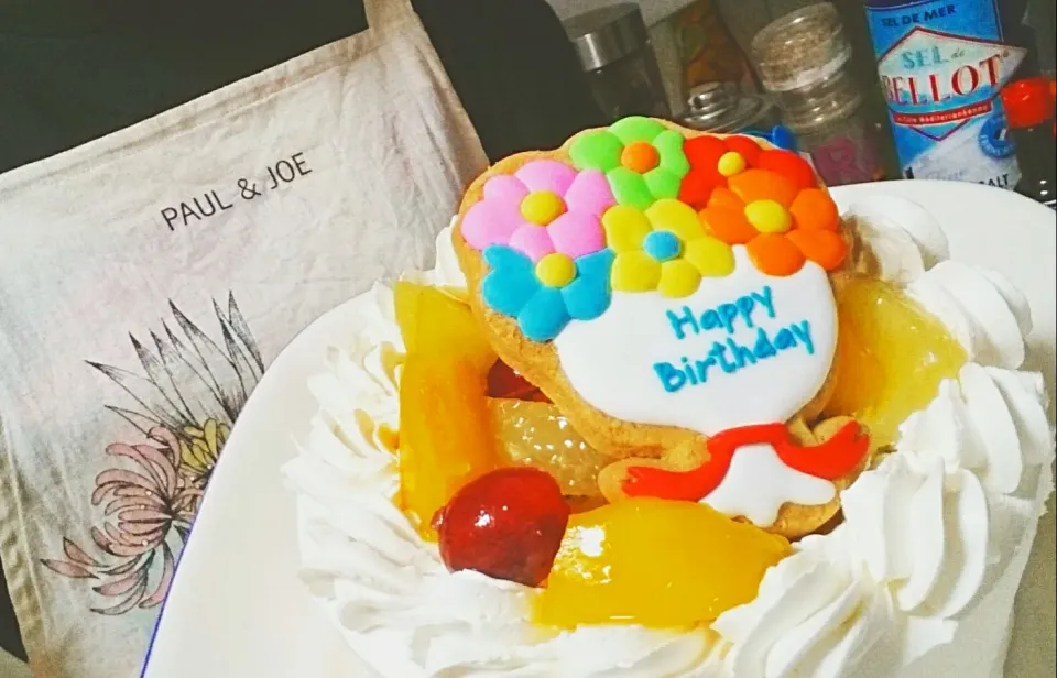 Snapdishの料理写真:マンゴーたっぷり生クリームケーキ❤|Okuda Keikoさん