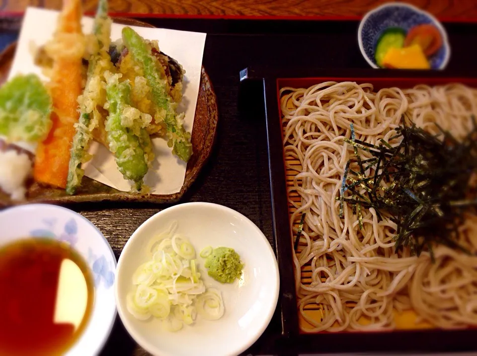 ⌘季節の野菜天ざる蕎麦⌘|venerdiさん