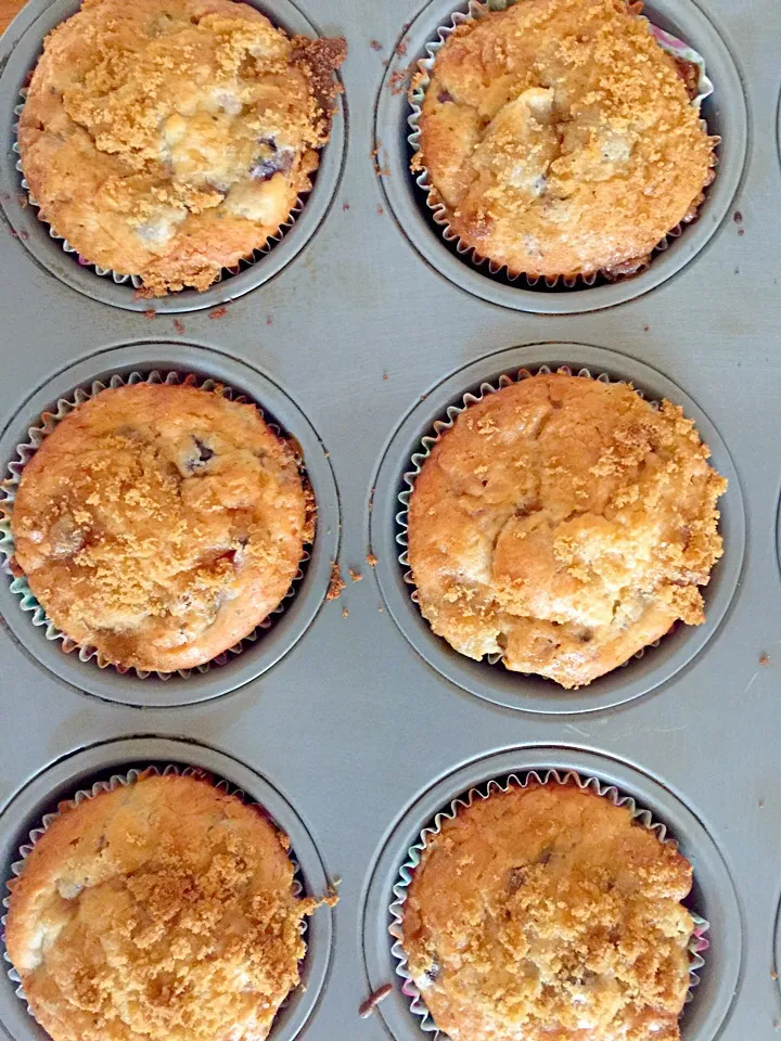 Nectarine blueberry muffins|Laurie Mitchellさん