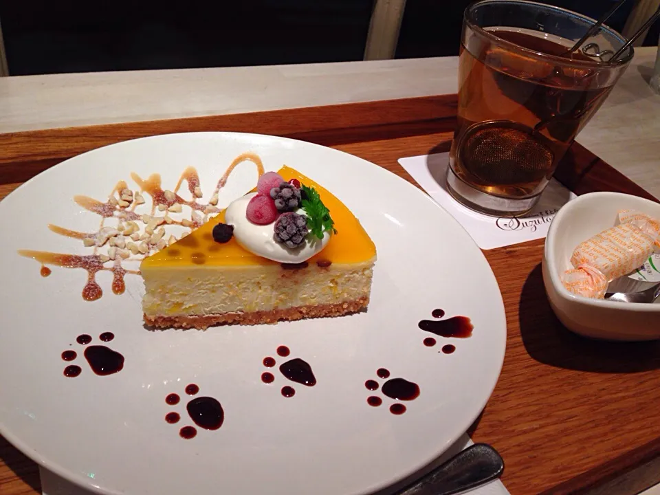 ミカンのチーズケーキ
紅茶|こいちさん