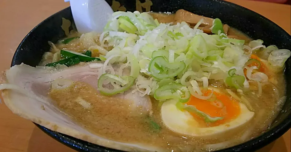 味玉味噌ラーメン|哲さん