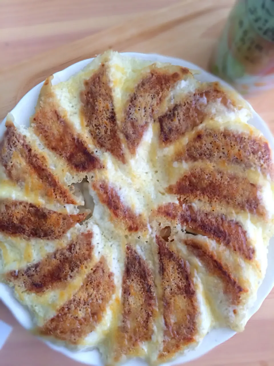 リメイク料理 餃子にチーズのみみ|コマツ菜さん