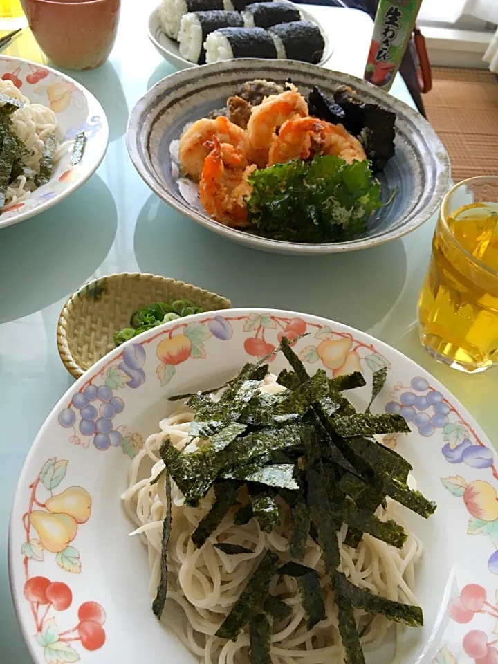 今日のお昼は更科蕎麦で天ざる定食♡|らいとさん