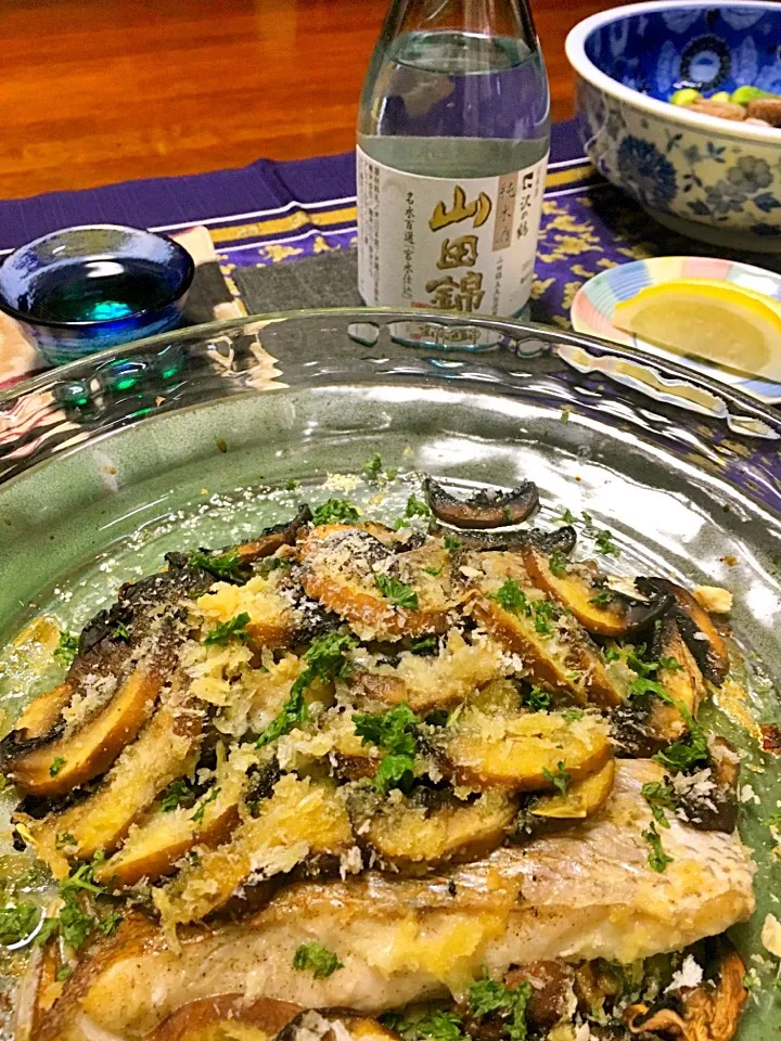 鯛とブラウンマッシュルームのレモングラタン💖

辛口純米酒 山田錦と✨|七味さん