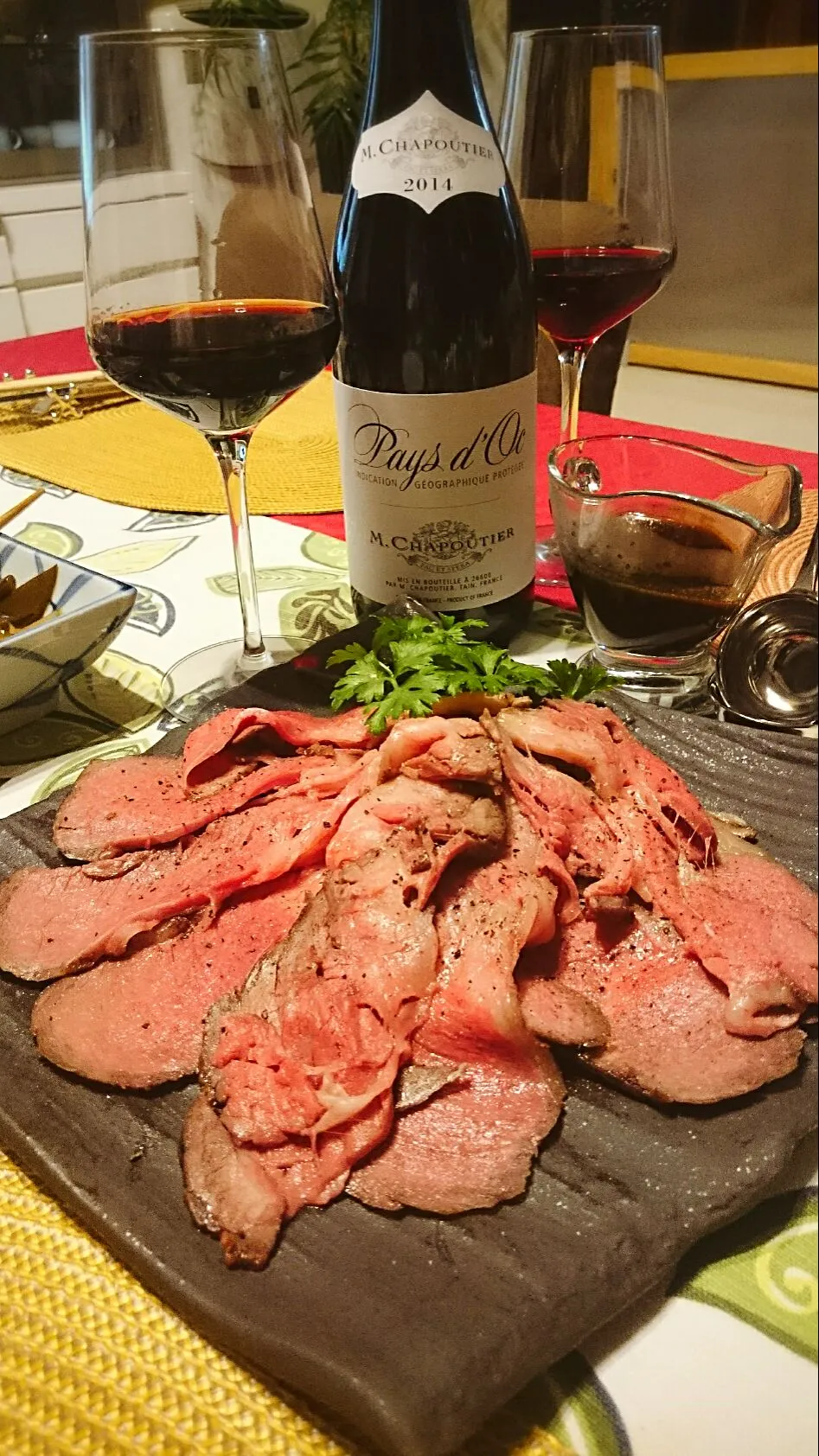 ローストビーフ🍖フランスの赤🍷で😋|ナムナムさん