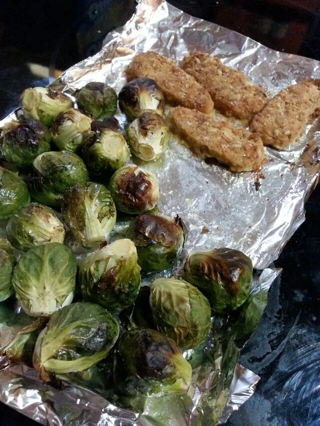 roasted brussel sprouts and gardein chix tenders.|Polly Gelfusoさん