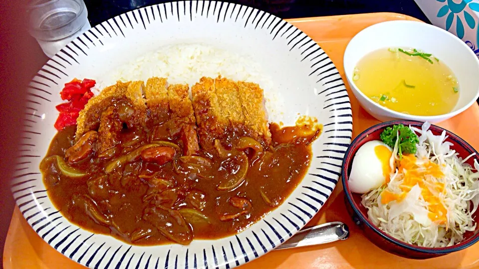 中央図書館でランチ〜♪カツカレー！|kanamumamaさん