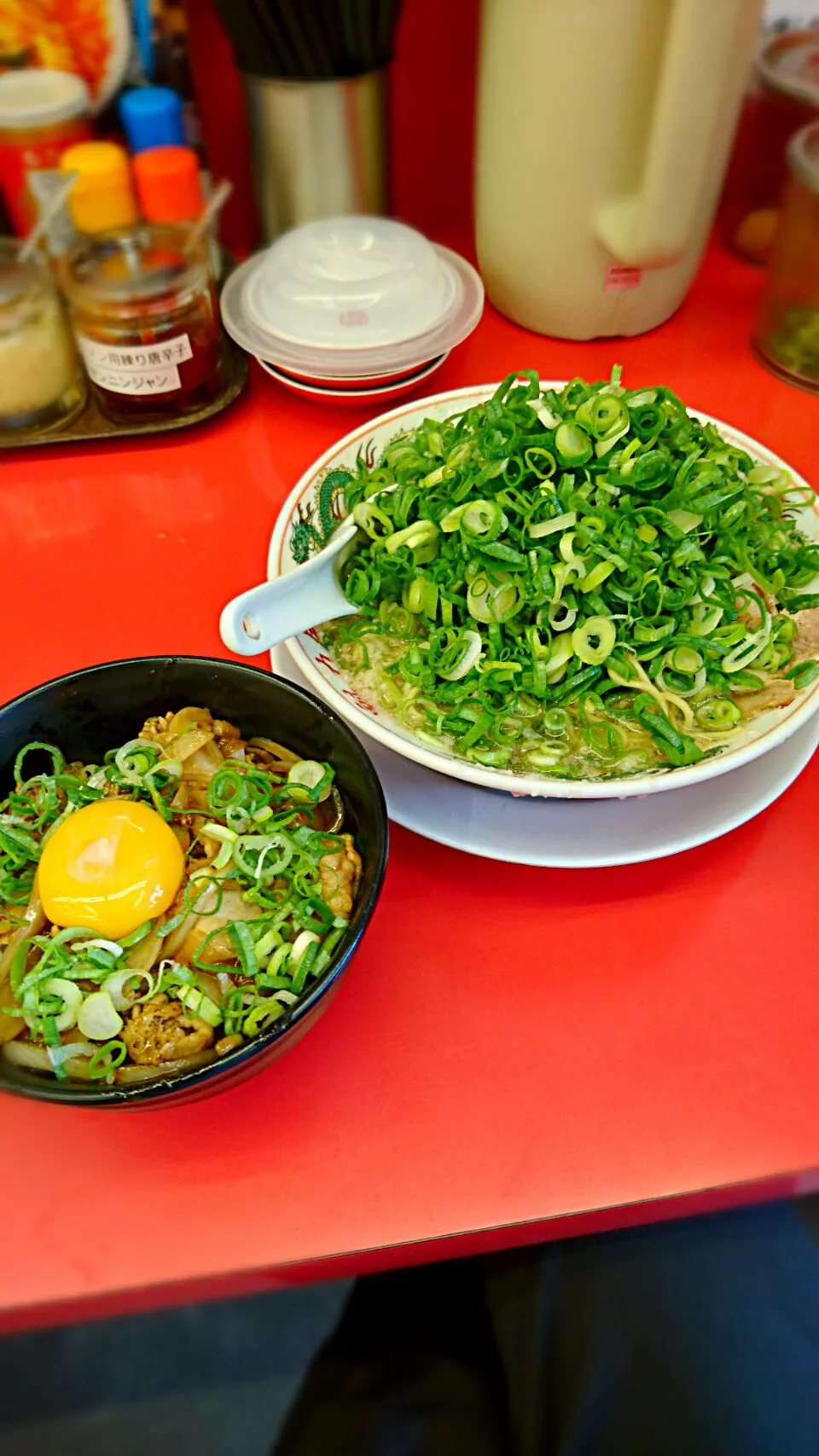 特製醤油ラーメンスタミナ丼|よちやまさん