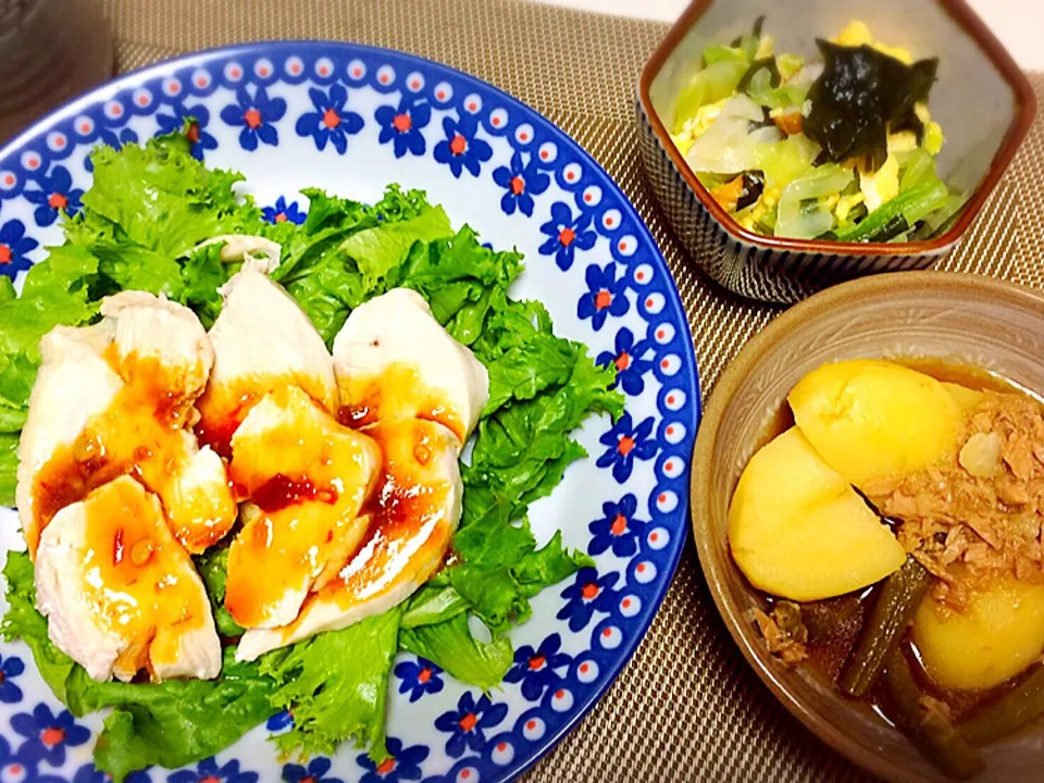 鳥の胸肉と煮物に酢の物😊|Seijiさん