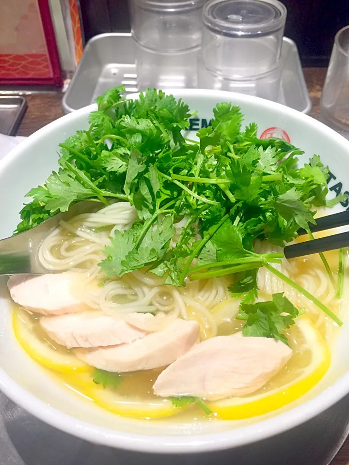 パクチー、レモン冷やしラーメン|Hideさん