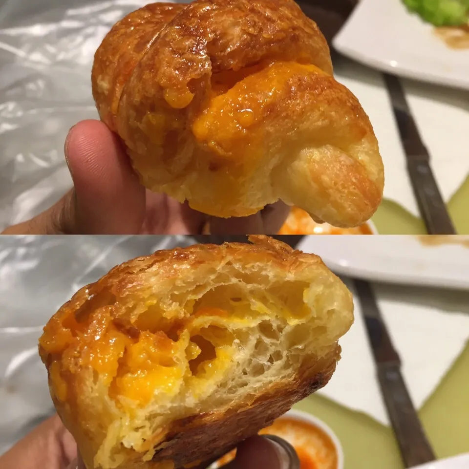 Salted egg croissant|Darren Loさん