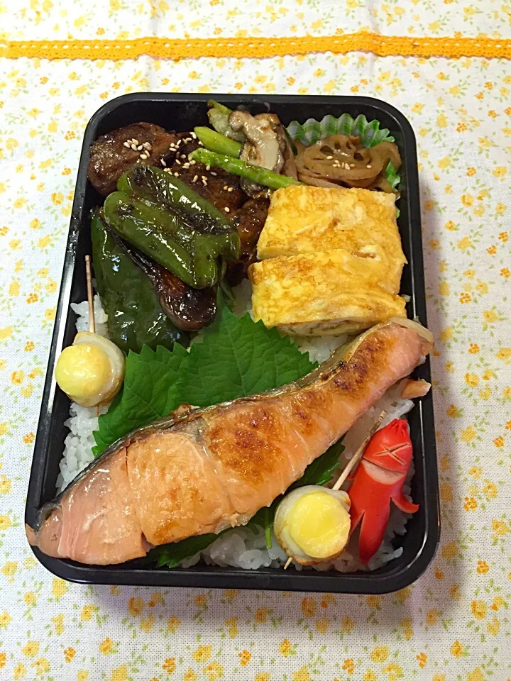 Snapdishの料理写真:8月15日の高2男子のお弁当♪|ごっちさん