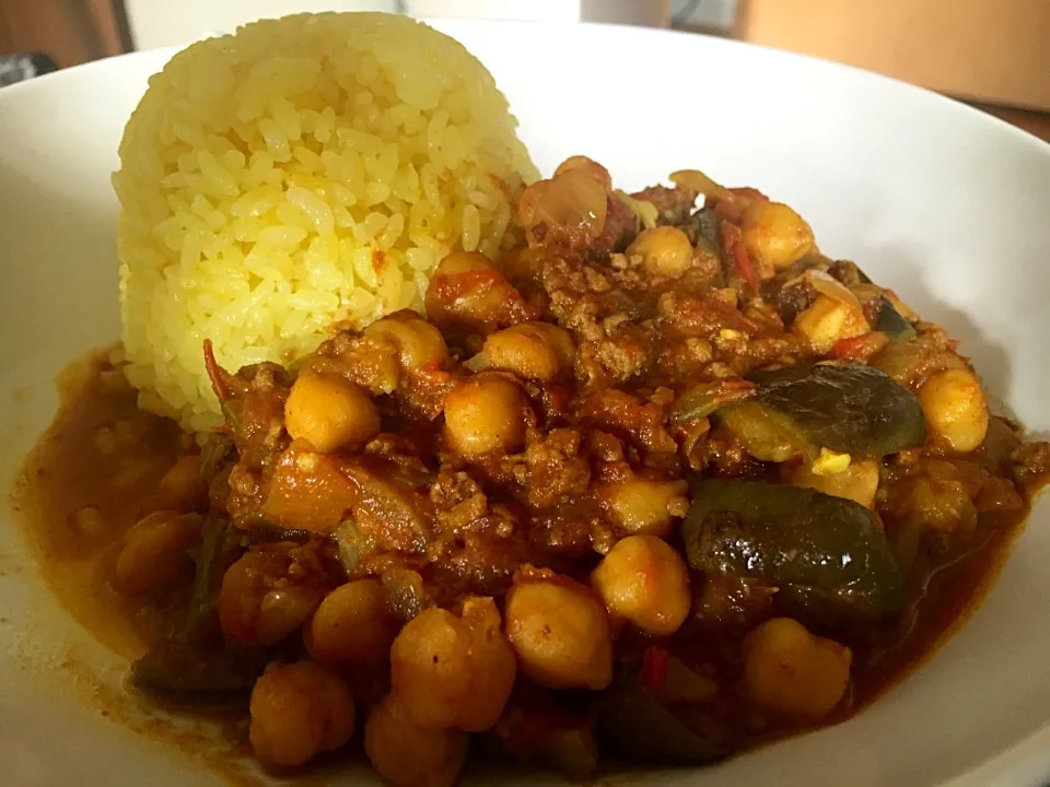 African Curry w/ Chick peas, Eggplants, Cumin, Turmeric, Cinnamon, Cayenne|Miboさん