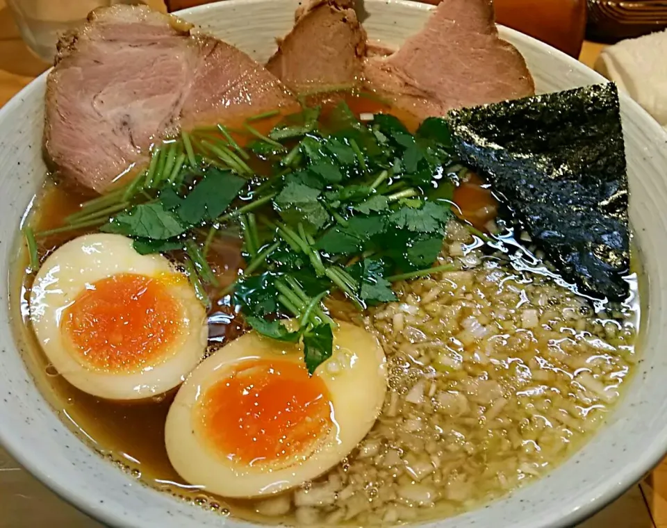 味玉醤油ラーメン|哲さん