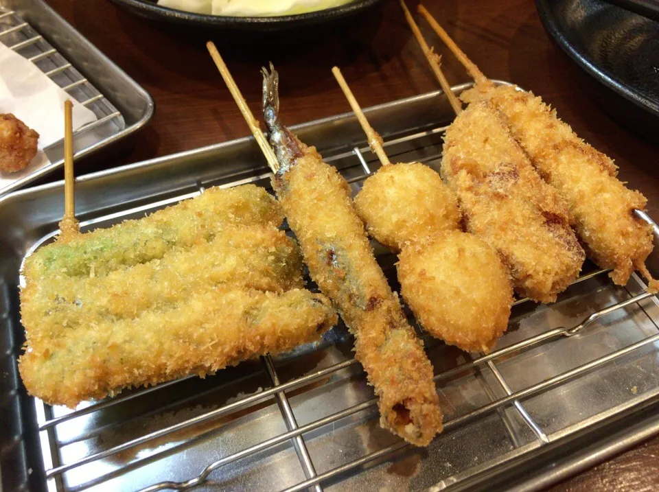 Snapdishの料理写真:ワンコイン盛り合わせ🍺|Kojiさん