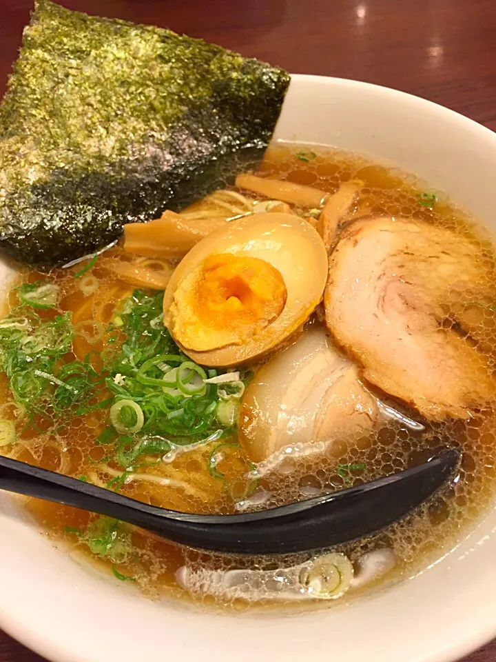 昔ながらのあっさり醤油ラーメン🍜|ぽっちゃんさん