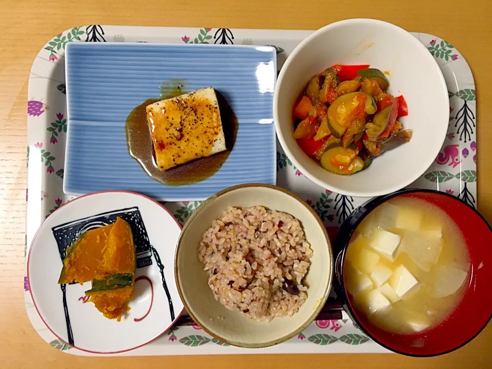 8月15日
メカジキソテー
ラタトゥイユ
かぼちゃの煮物
大根と豆腐のお味噌汁
玄米|あちゃんみんさん