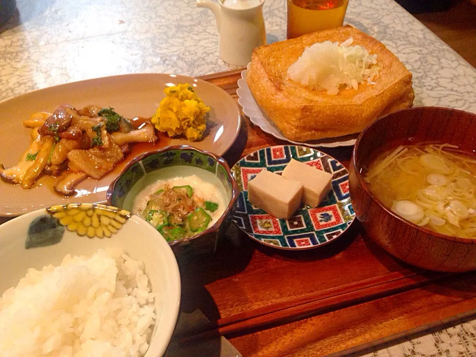 Snapdishの料理写真:竹田の油揚げ 豚肉とエリンギ、青じその炒め 高野豆腐の含め煮 かぼちゃサラダ えのきと玉ねぎのお味噌汁  とろろ|AKIAKIAKIAKIAKIさん