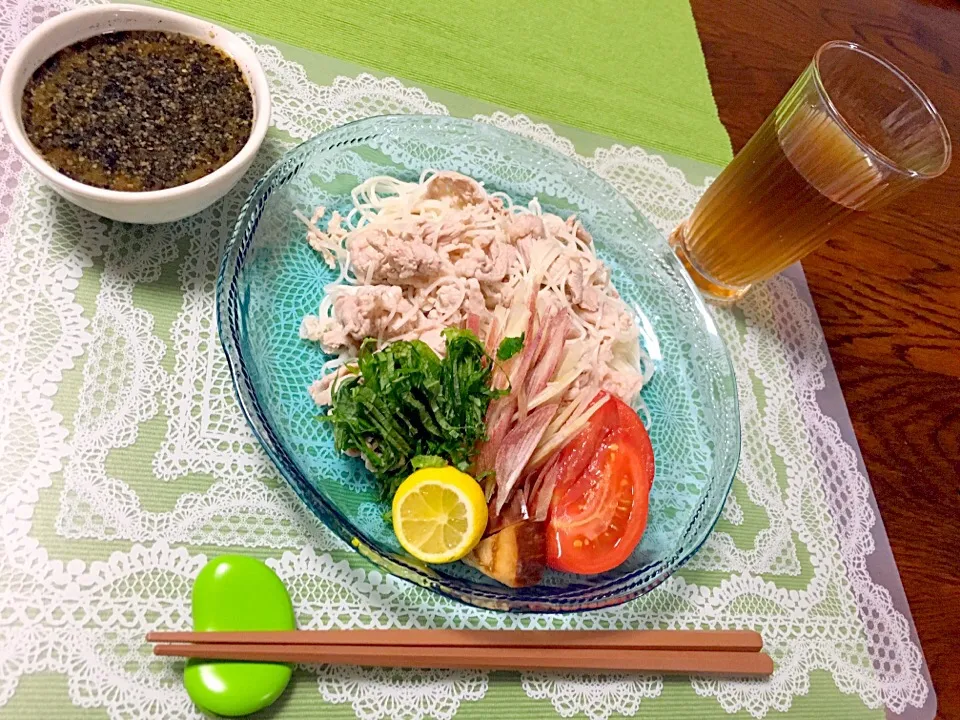 おうちごはん♡黒ごま味噌ぶっかけ豚しゃぶ素麺♡|チコさん