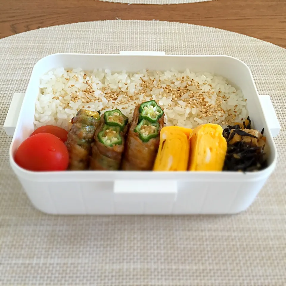 今日の旦那様お弁当(◍•ᴗ•◍)
オクラの肉巻きお弁当〜|あさこさん