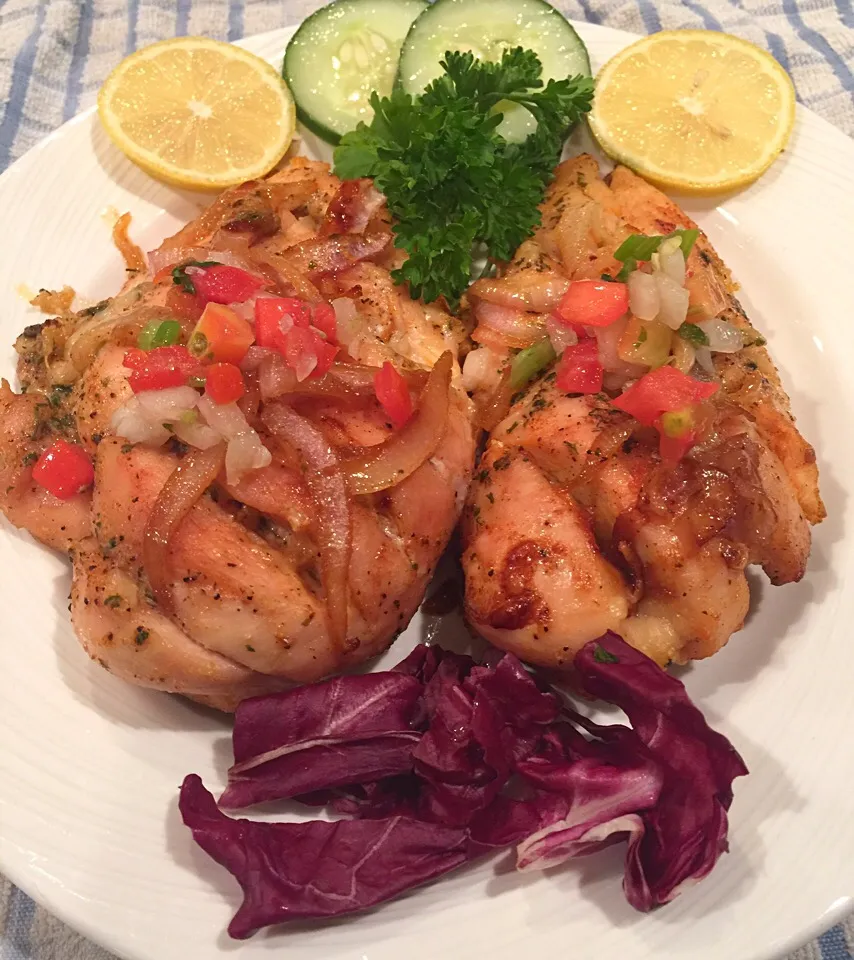 Oven Baked Ranch Parmesan Chicken Breast with salsa for garnish and a slice of lemons.|Alma's Home Kitchenさん