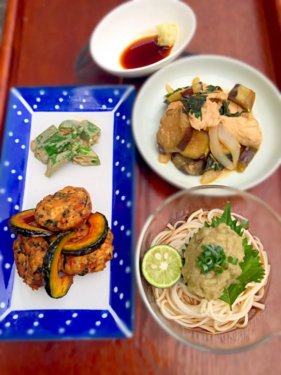 ゴーヤとヒジキのがんも、
茄子と鶏肉と青紫蘇の味噌炒め、
礼二郎さんの焼き茄子シャーベットを使って素麺、
オクラの蜂蜜胡麻和え|FKTMPさん