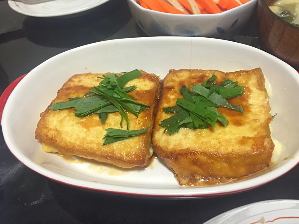 あゆ♡さんの料理 絹揚げのとろ～りチーズのはさみ焼き♡|あやさん