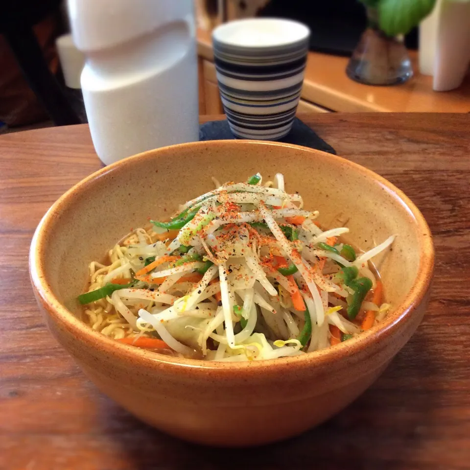 サッポロ一番みそラーメンで もやし味噌ラーメン 2016.8.16|キラ姫さん