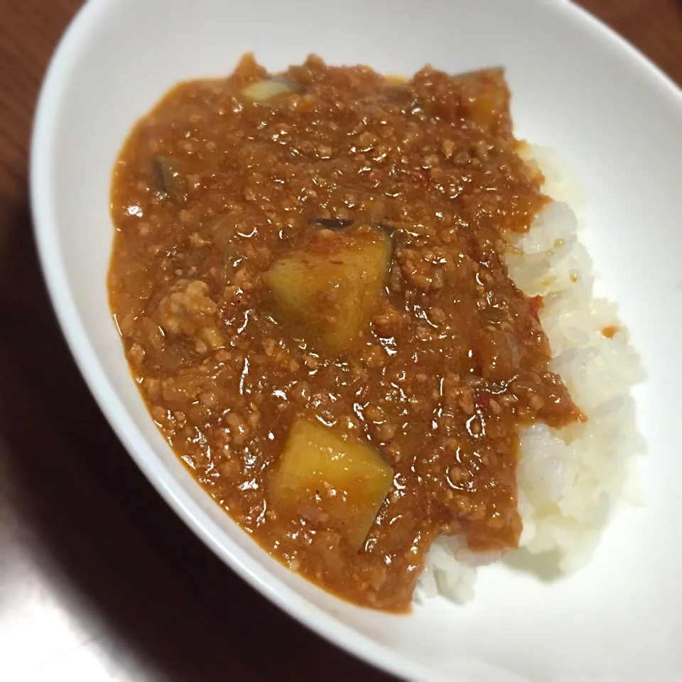 茄子とトマトのミンチカレー|まるちゃんさん