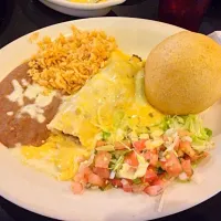 Snapdishの料理写真:Fried stuffed Avocado with a cheese Enchilada and rice & beans|Sinjin Tigerさん