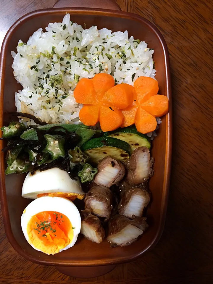 Snapdishの料理写真:山芋の肉巻き弁当|しょうこさん