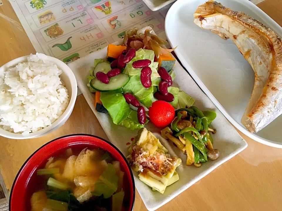 晩ご飯🐟マグロのカマ塩焼き|かわちさん