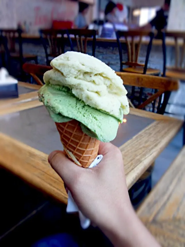 Snapdishの料理写真:Gelato Rasa Kemangi|Kjohärtantå McMaéさん