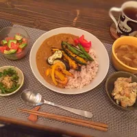 Snapdishの料理写真:夏野菜カレー|ashpyさん