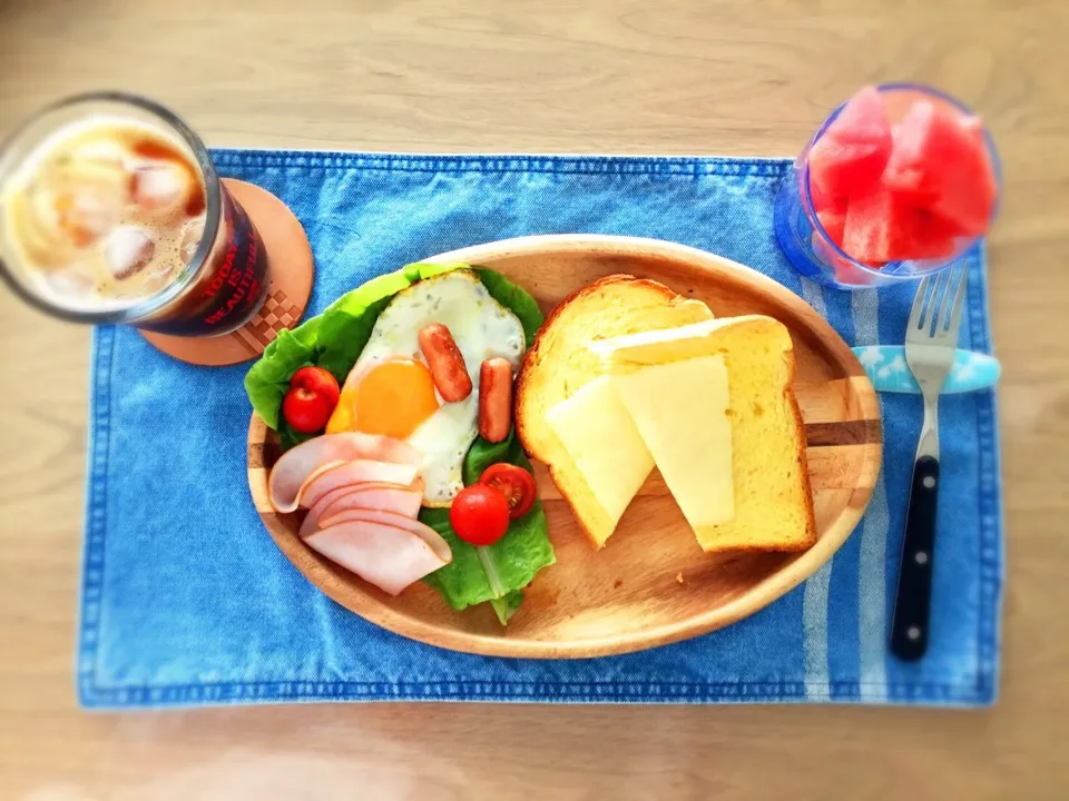 Summer plate🍉😋🌴💖 
#カフェ風 #夏 #朝ごはん #Morningplate #lunch #cafe #cafestyle #新米主婦 #お家カフェ|MIESANさん