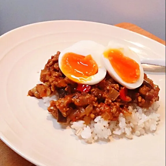 Snapdishの料理写真:ココナッツ風味のキーマカレー＊ほぼ無水＊もち麦ご飯で♪|mi_neneco♪さん