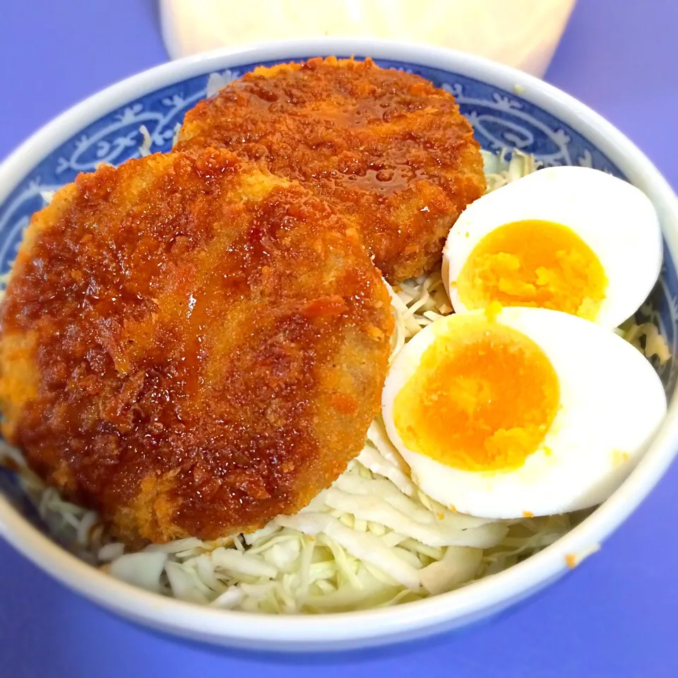 メンチカツ丼|Hiroya Fujiiさん