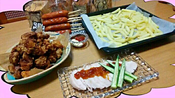 甥っ子姪っ子👦👦👦👧👩👩集合飯🙏
栄養偏りすぎメニュー💦|ひとみんΨ(*´∀｀)Ψさん